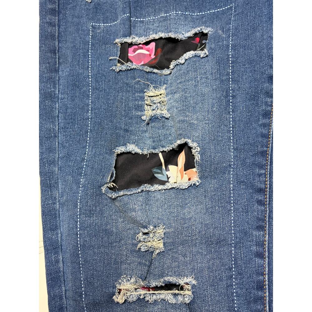 Boyfriend Distressed Patchwork Denim Jeans size Medium - Picture 8 of 11